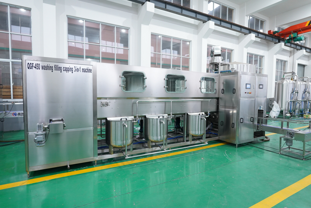 Otomatik 5 Galonluk Su Şişesi Dolum Makinesi 450BPH 