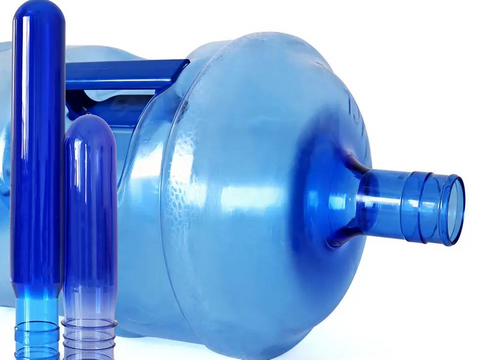 55 -миллиметровый преформ питомца